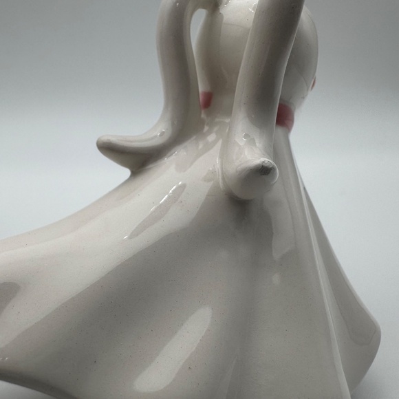 Disney Nightmare Before Christmas Zero & Doghouse Salt and Pepper Shakers - Picture 10 of 11